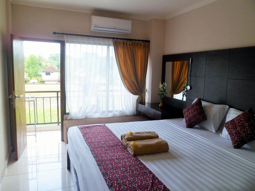 Nuriani Wisma tamu